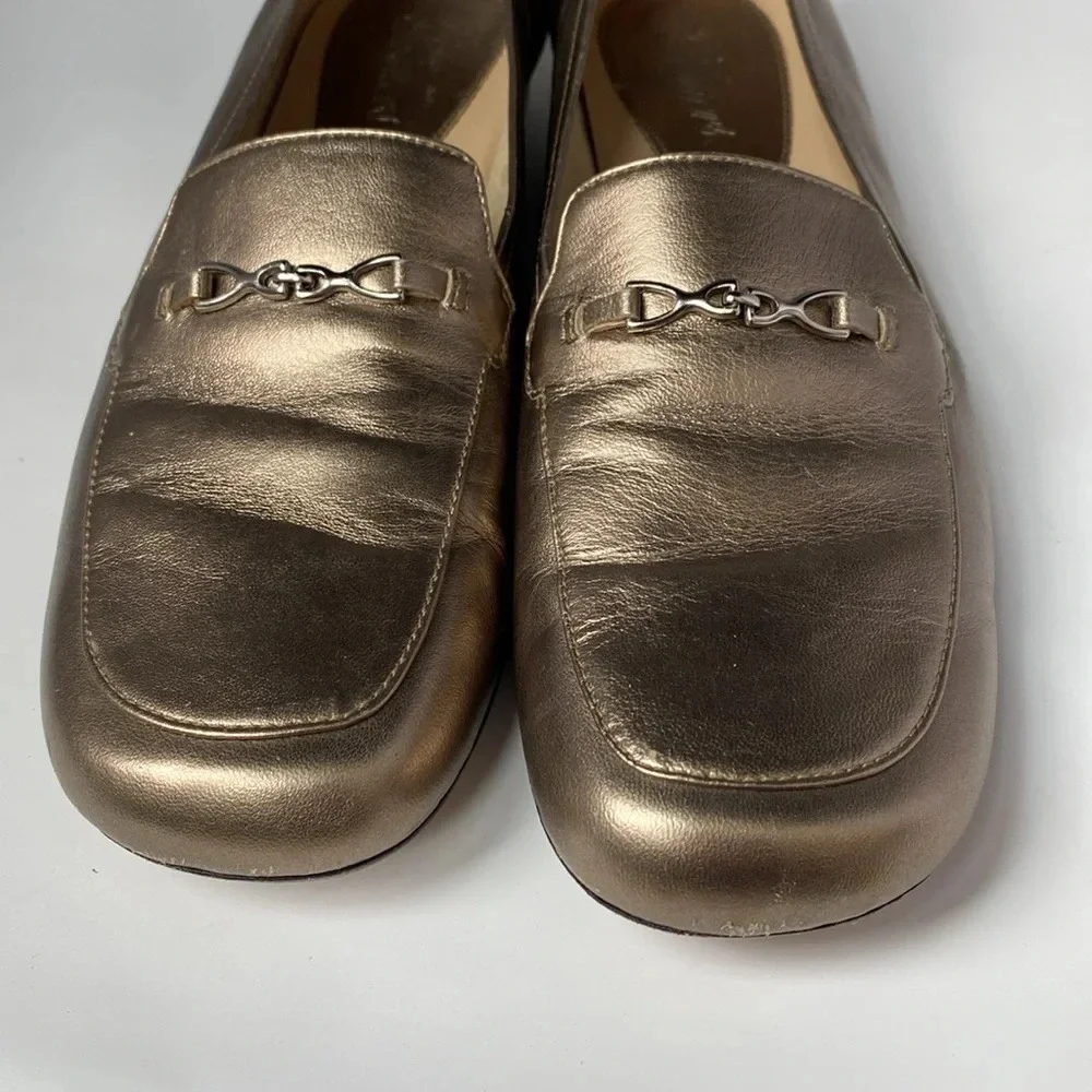 Trotters Gold‎ Leather Loafers Womens Size 8.5 M Horsebit Style Chain Hardware